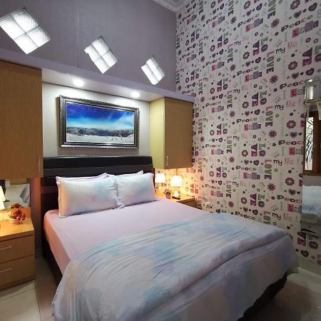 Nariska Suite Homestay Yogyakarta Exterior photo