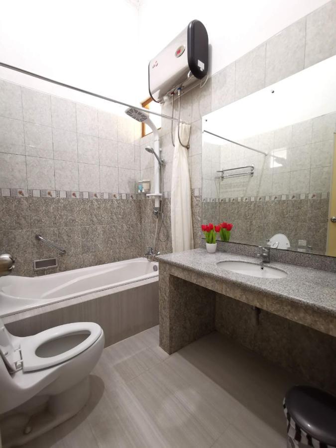 Nariska Suite Homestay Yogyakarta Exterior photo