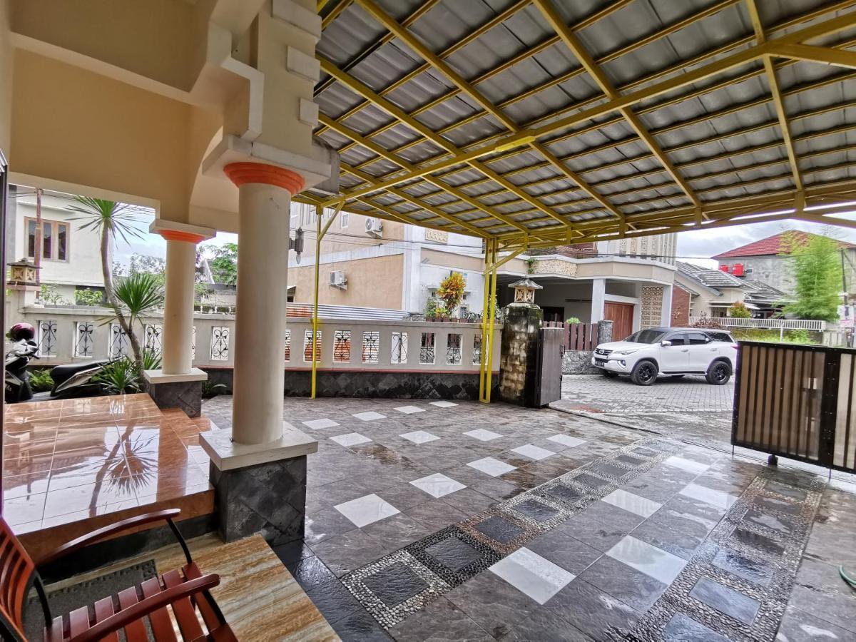 Nariska Suite Homestay Yogyakarta Exterior photo
