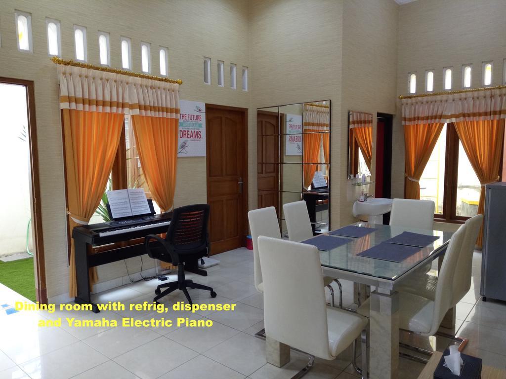 Nariska Suite Homestay Yogyakarta Exterior photo